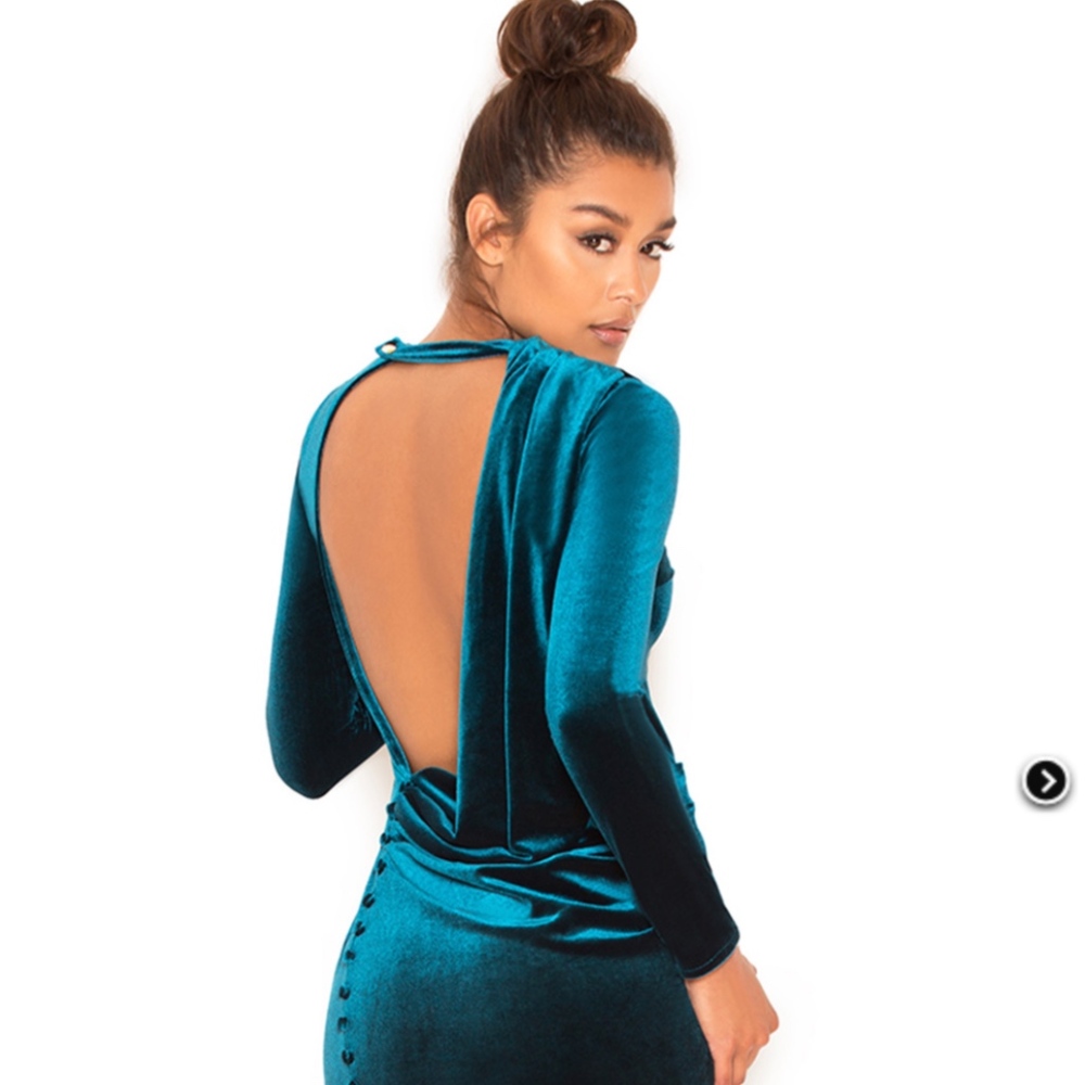 MAROUSH' Teal Velvet Backless Dress